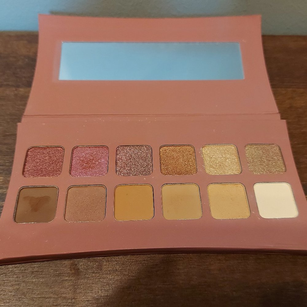 Illamasqua Unveiled Palette